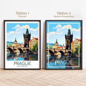 Puede incluir: Dos impresiones enmarcadas de una ilustraci&oacute;n colorida del Puente Carlos en Praga, Rep&uacute;blica Checa. La impresi&oacute;n superior est&aacute; etiquetada como "Opci&oacute;n 1 Polaroid" y la impresi&oacute;n inferior est&aacute; etiquetada como "Opci&oacute;n 2 Modern-Passepartout".