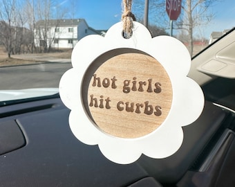 Daisy Flower Car Charm: Funny Rear View Mirror Accessory