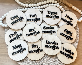Wooden Baby Milestone Markers, Baby Photo Props, Newborn Baby, Baby Boy, Baby Girl, Photoshoot, Monthly Milestone Cards, Wooden Rounds