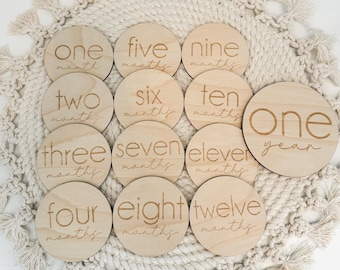Wooden Baby Milestone Markers: Arched Photo Prop Cards