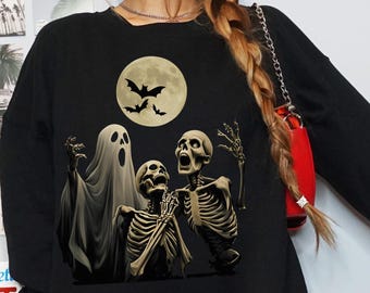 Felpa vintage horror, maglione scheletro, grafica retrò, maglietta scheletro spettrale, ghoul, top vintage horror gotico, regalo di Halloween per lui
