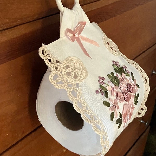 Decorative spare toilet paper holder made in Italy