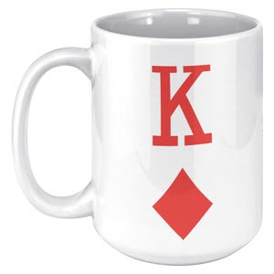 Taza de rey de diamantes, taza de café negra o blanca de 11 oz o 15 oz, taza de blackjack, regalo para jugadores, regalo para jugadores de cartas, rey de diamantes, taza de póquer
