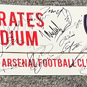 Arsenal Squad Signed Street Sign 2024/25 Comes With Certificate Of Authenticity
