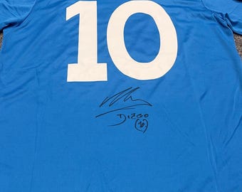 マラドーナ直筆 サイン入りフォト　証明書付き 直筆サイン入り】マラドーナユニフォームの販売 – AuthentiCo.