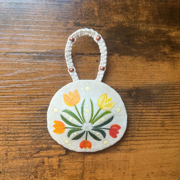 Spring Tulip Sand Dollar Ornament | Wall Hanging Decor