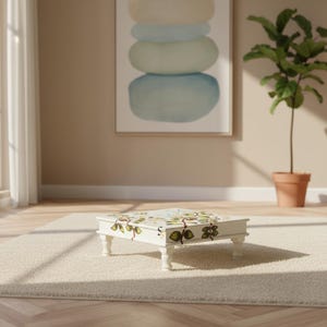 Handgefertigte bemalte Mango Holz Pooja Chowki, ethnischen indischen Dekor