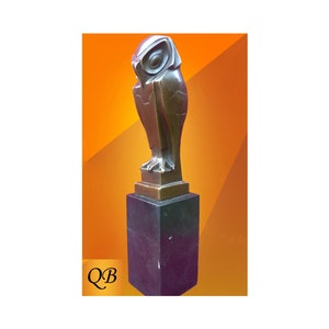 Owl Art deco bronze statue or figurine in a cubist style sculpture, great in pairs as symmetrical book ends. Hot cast on tall marble base.