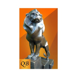 Bronze statue Art Deco Proud lion sculpture. What an amazing majestic powerful creature stood proud on bronze steps, symbolizing strength.