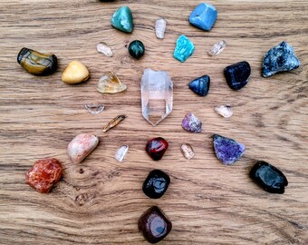 CRYSTAL GRID SET S80 Colour Rainbow Chakra Balance - Quartz , labradorite, atlantisite, lapis, etc - Mandala Meditation Altar