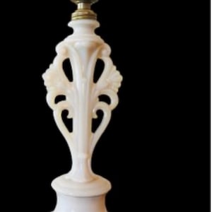 Vintage ALADIN ALACITE Boudoir or Table LAMP.  Excellent Condition With Custom Made Clip On Lamp Shade. Rare Find