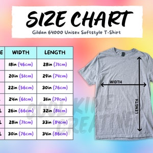 以下が含まれることがあります： Gildan 64000 ユニセックス ソフトスタイル Tシャツのサイズチャート。チャートは、S から 4XL までのサイズについて、幅と長さをインチとセンチメートルで示しています。