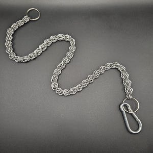Cadena de cota de malla hecha a mano: cadena de metal resistente y elegante para moteros, punk, góticos y estilo cotidiano - Sweet Pea Weave