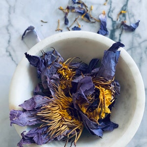 Peace & Calming Herbs with Blue Lotus + Cacao Smokable Tea ❦