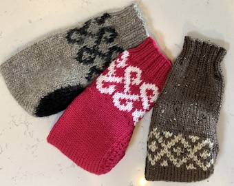 PATTERN to knit a Beverage Mitt, aka Icelandic BEER KOOZIE! This might be that perfect gift you’ve been looking for - even for yourself!