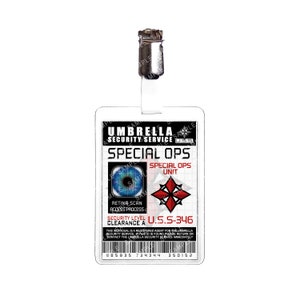 Puede incluir: Una tarjeta de identificación en blanco y negro con un logotipo rojo y negro. La tarjeta dice "Umbrella Security Service Special Ops" y "Special Ops Unit". La tarjeta también tiene un proceso de acceso de escaneo de retina, un nivel de seguridad y un nivel de autorización. El número de la tarjeta es 685935 734344 350152.