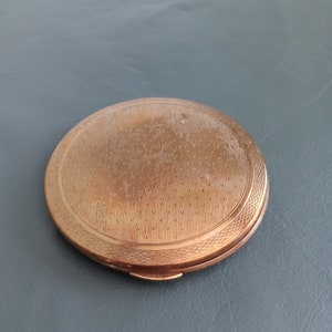 KIGU Vintage Compact Mirror Round Original Puff and Product Antique Made in England Gift Collector Makeup Rare Fairy-core Cottage-core 1950s