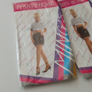 One Size Panty Hose Hellbraun (69) Color Stocking 80er Jahre Nylon Vintage Strumpfhose Strumpfware Alter alter Dead Stock Antiker Stocking Stuffer Retro Geschenk