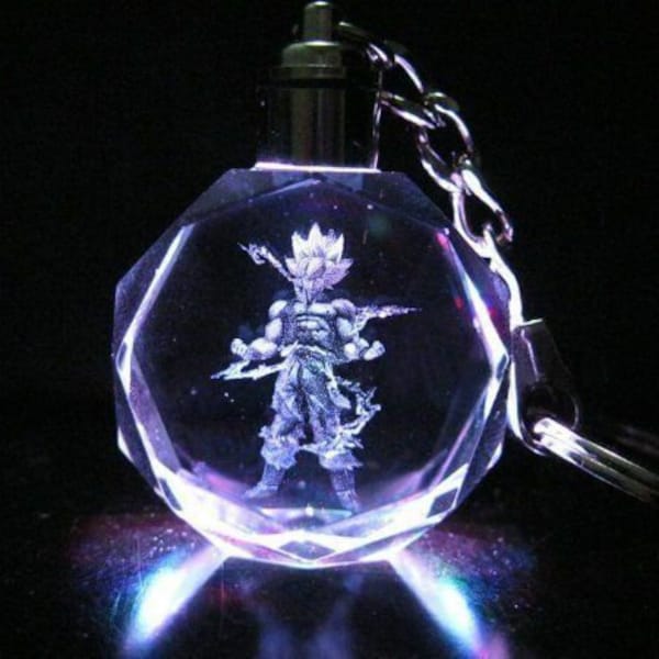 Dragon Ball Dragonball Z Goku Super Saiyan Design personalizzato Portachiavi in cristallo Portachiavi Ciondolo LED