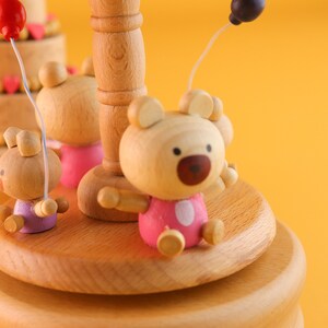 Personalisierte Spieluhr, Spieluhr aus Holz, Spieluhr mit graviertem Namen, Geschenk zur Babyparty, Geschenk zum Babygeburtstag, Spieluhr, perfekt für Geburtstage Bild 9