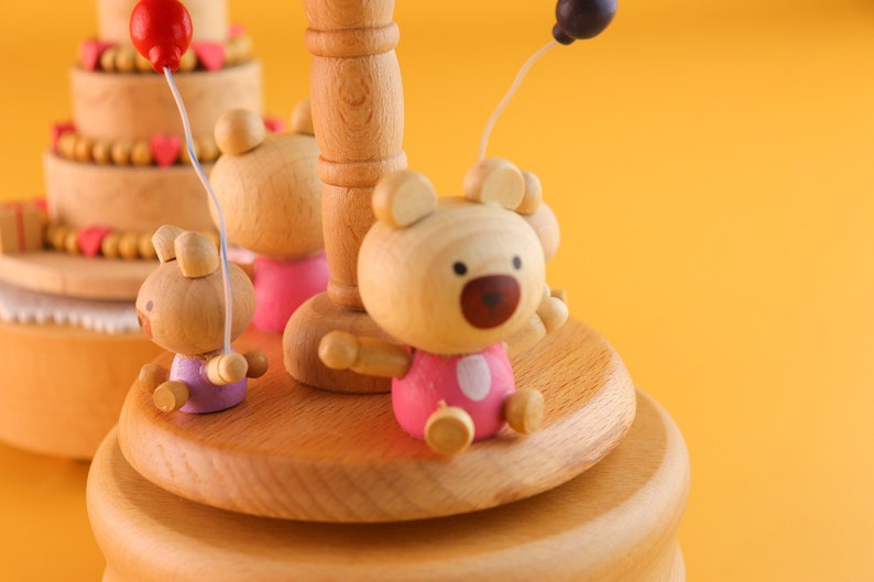 Personalisierte Spieluhr, Spieluhr aus Holz, Spieluhr mit graviertem Namen, Geschenk zur Babyparty, Geschenk zum Babygeburtstag, Spieluhr, perfekt für Geburtstage Bild 9