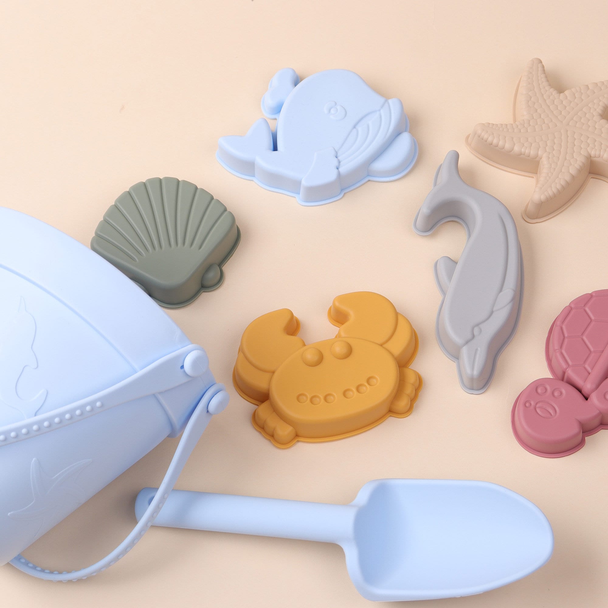 Personalisiertes Sommer-Strandset aus Silikon für Kinder, individuelles Strandspielzeug aus Silikon, Sandeimer-Set für den Strand, individueller Strandeimer aus Silikon.