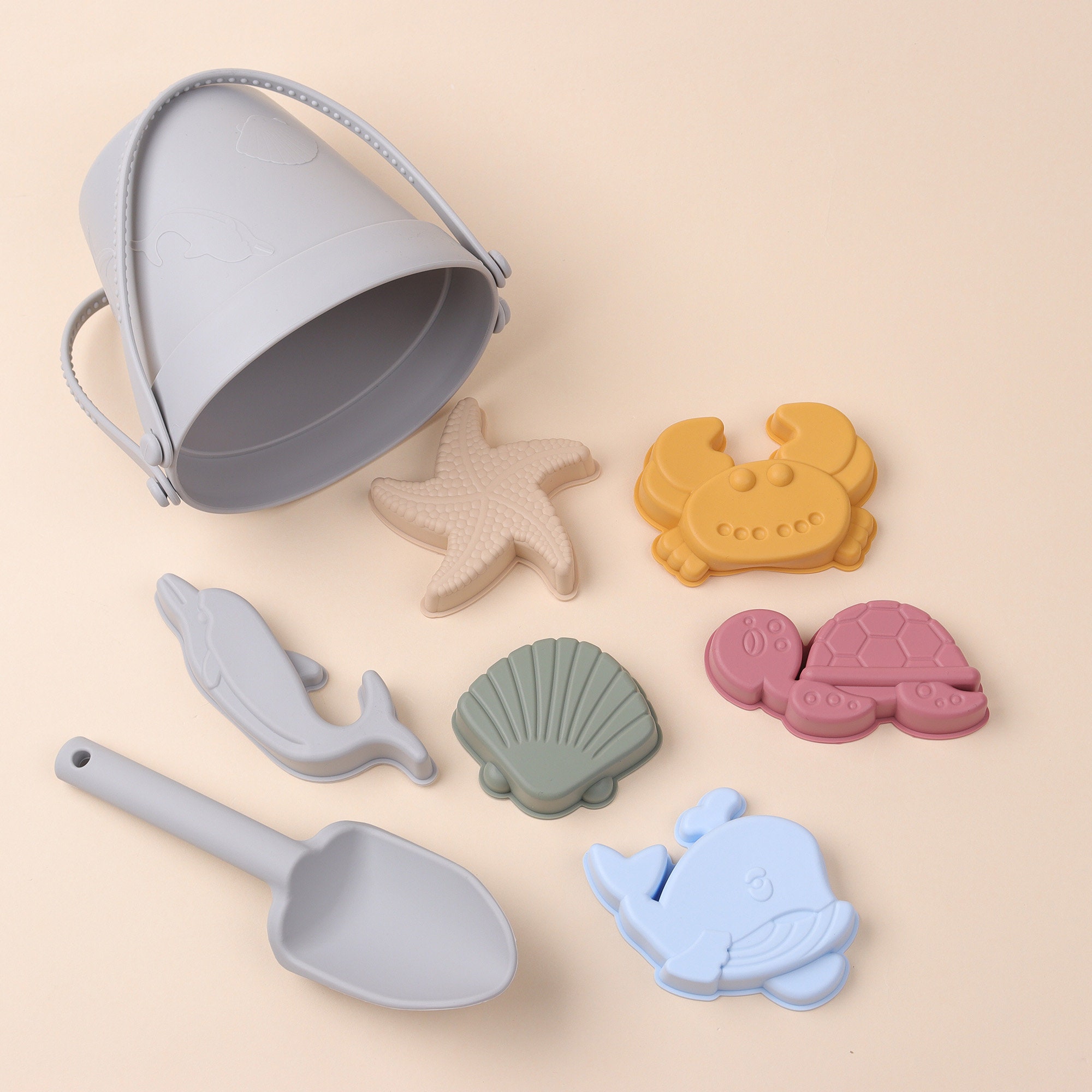 Personalisiertes Sommer-Strandset aus Silikon für Kinder, individuelles Strandspielzeug aus Silikon, Sandeimer-Set für den Strand, individueller Strandeimer aus Silikon.
