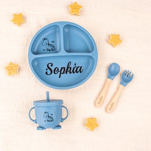 Juego de destete de silicona grabado para bebés, tenedor de silicona personalizado con nombre, juego de destete de dibujos animados para bebés pequeños, plato y taza grabados para niños