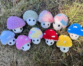 ミニマッシュルームフィジェットトイ ポップイット ハンドメイド かぎ針編み ぬいぐるみ