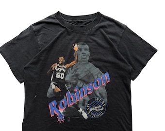 Vintage David Robinson San Antonio Salem Spurs NBA Basketball 90s sports fan large print single stitch cotton T-shirt USA