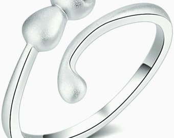 Adjustable cat ring