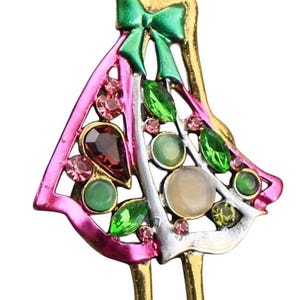 Sisterhood Brooch