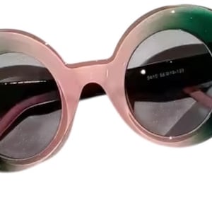 Runde rosa und grüne Mode-Sonnenbrille