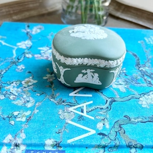 Wedgwood Green Trinket Bean Shaped Box