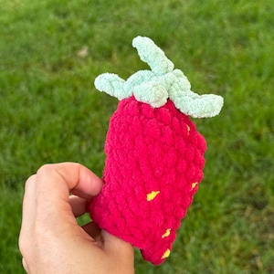 Fuzzy Strawberry Car Gear Shifter Cover zdjęcie 9