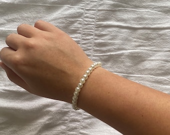 Pearl bracelet