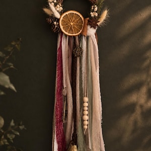 Clochette de Sorcière Protectrice – Witch Bells – Couronne Botanique – Charme Protecteur & Décor de Sorcellerie