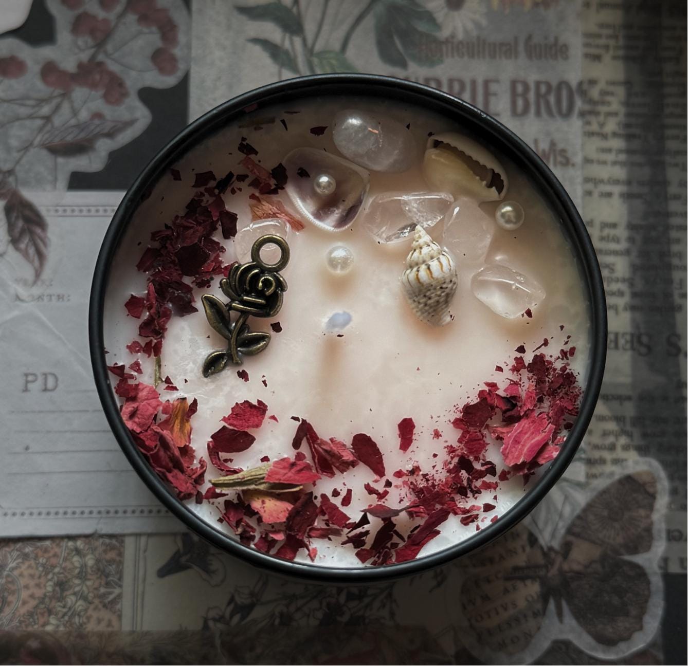 Aphrodite Candle – Goddess of Love & Beauty – Flower and Crystal Candle – Love Ritual for All Forms of Love - Witchraft