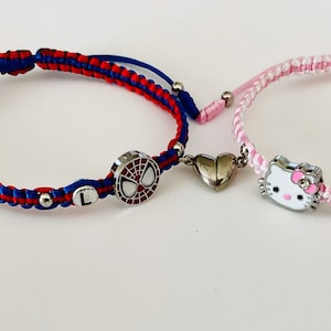 Aangepaste Kat x Spider-armband met letters