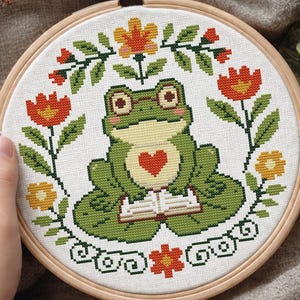 Frog Cross Stitch Pattern PDF | Whimsical Embroidery | Woodland Animal Pattern | Beginner | 120x120