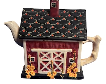 Sakura Warren Kimble Red Barn Teapot Vintage 2000