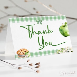 Tarjeta de agradecimiento de Apple plegable en tienda, tarjeta de nota para baby shower Apple Of My Eye, tarjeta plegable con temática de frutas de otoño en verde. Editable, Imprimible / AP03