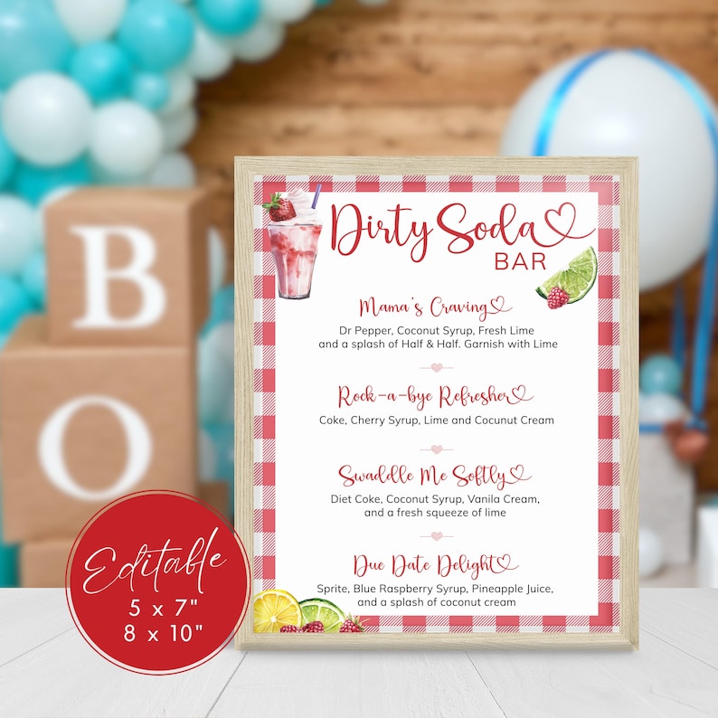 Puede incluir: Un letrero enmarcado con un borde a cuadros rojo y blanco, que anuncia un "Dirty Soda Bar" con recetas de bebidas. El letrero incluye el texto "Editable" y dimensiones de 12,7 x 17,8 cm y 20,3 x 25,4 cm.