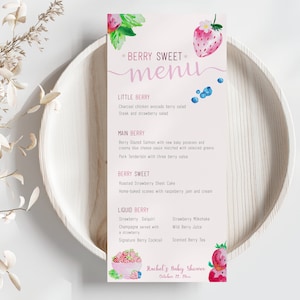 Zoete bessenmenukaart, eten en drinken met aardbeienthema, fruitbabyshowerlunch, roze bessen-driegangenmenu. Bewerkbaar, afdrukbaar | ST02