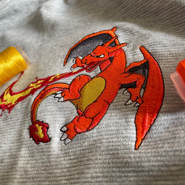 Tshirt - Sweat - Hoodies Dracaufeu / Pokémon / Broderie