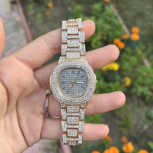 Montre en or glacé pour femme - Montre bling entièrement incrustée de strass - Montre-bracelet de luxe - Cadeau style hip hop