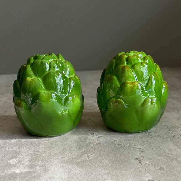 VINTAGE 1980s Otagiri Japan Green Artichoke Salt and Pepper Shakers Retro Home Decor