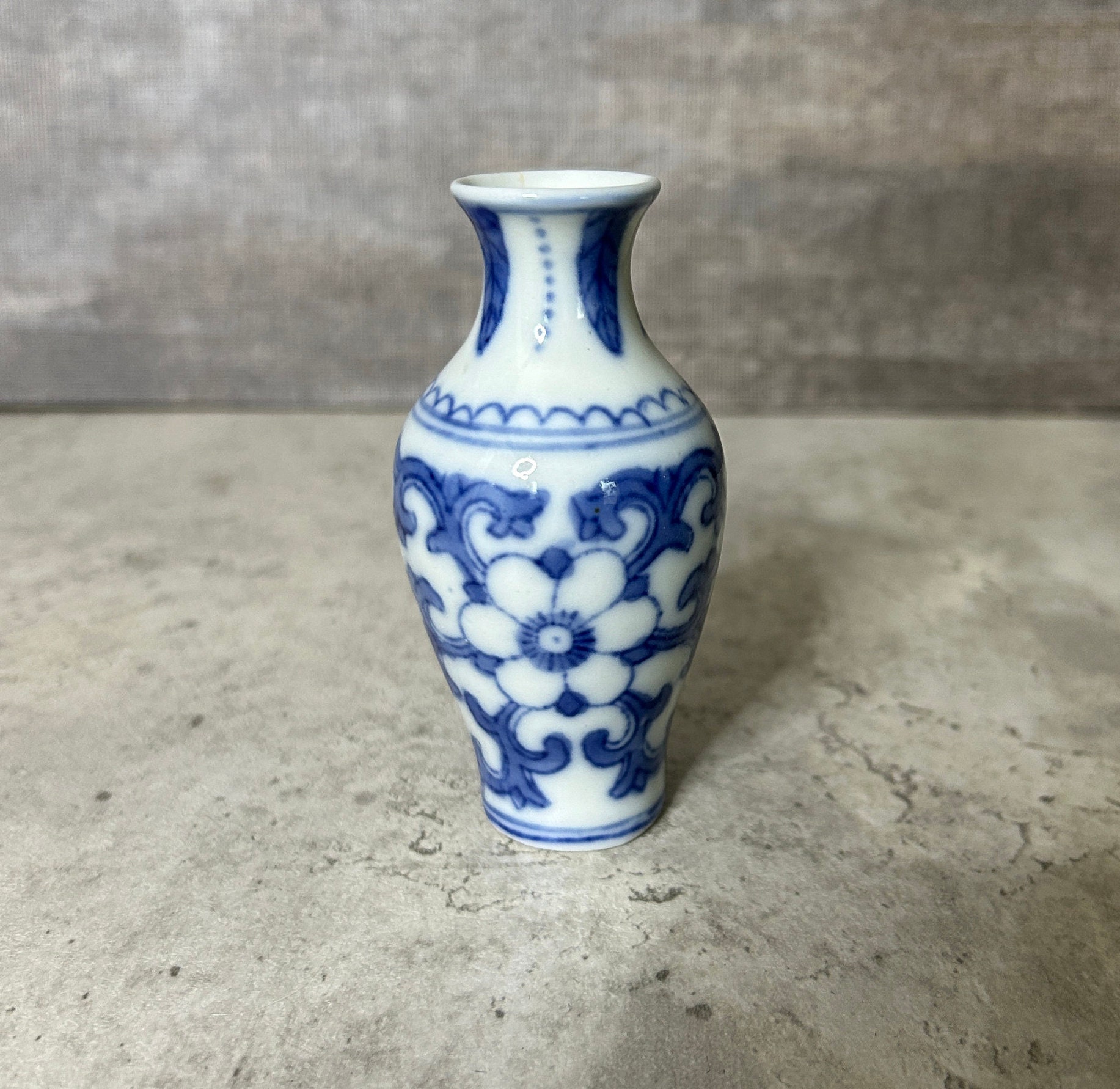 VINTAGE Chinoiserie Blue and White Bud Vase 3.5 Coquette Room Decor ...