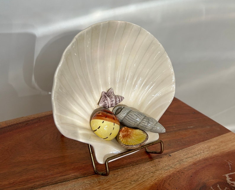 VINTAGE Fitz & Floyd Shell Ceramic Trinket Dish Coastal Chic Coquette Room Decor for Jewelry Rings image 3