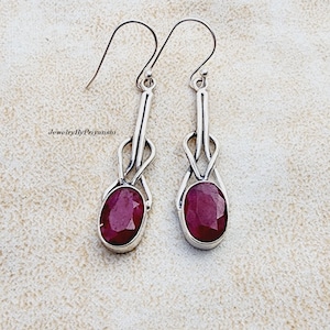 Orecchini con pietra preziosa di rubino del Kashmir, orecchini in argento sterling 925, gioielli fatti a mano con rubino, orecchini boho, orecchini con due pietre, gioielli boho